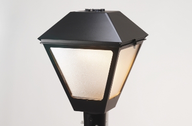 Post Top Colonial Lantern